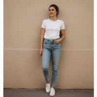 classic jeans and tshirt | white sneakers outfit ideas