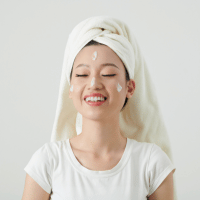 moisturizing after shower | hydrate skin in winter naturally